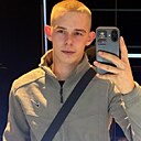 Знакомства: Егор, 21 год, Артем