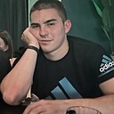 Знакомства: Пашка, 22 года, Чапаевск