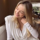 Знакомства: Кристина, 27 лет, Мурманск