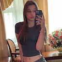 Знакомства: Лера, 18 лет, Москва