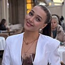 Знакомства: Эля, 22 года, Москва
