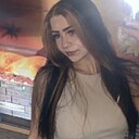 Знакомства: Елизавета, 18 лет, Васильковка