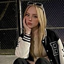 Знакомства: Дашка, 18 лет, Киев