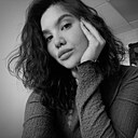 Знакомства: Ксения, 28 лет, Сургут