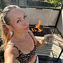 Знакомства: Анна Миронова, 35 лет, Санкт-Петербург