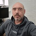 Знакомства: Артём, 43 года, Волжский