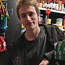 Знакомства: Олег, 19 лет, Туапсе