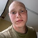 Знакомства: Влад, 22 года, Энгельс