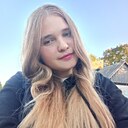 Знакомства: Аня, 18 лет, Великий Новгород