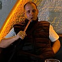 Знакомства: Виктор, 33 года, Элиста