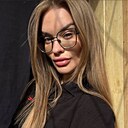 Знакомства: Dina, 27 лет, Санкт-Петербург
