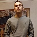 Знакомства: Кирилл, 19 лет, Лениногорск