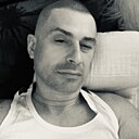 Знакомства: Илья, 35 лет, Ухта