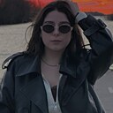 Знакомства: Яна, 21 год, Краснодар