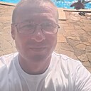 Знакомства: Виктор, 43 года, Сим