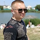 Знакомства: Виктор, 31 год, Нижнекамск