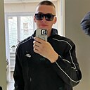 Знакомства: Матвей, 22 года, Симферополь