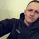 Знакомства: Кирилл, 23 года, Омск