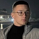 Знакомства: Максим, 21 год, Севастополь