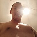 Знакомства: Артем, 35 лет, Абакан