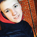 Знакомства: Андрей, 25 лет, Белово