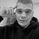 Знакомства: Юрий, 31 год, Кемерово