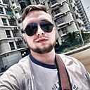 Знакомства: Максим, 26 лет, Губкин