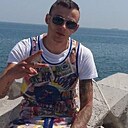 Знакомства: Madalin, 30 лет, Brăila