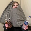 Знакомства: Ульяна, 18 лет, Екатеринбург