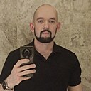 Знакомства: Макс, 32 года, Саратов
