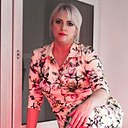 Знакомства: Yulya, 37 лет, Новосибирск