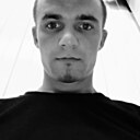 Знакомства: Денис, 25 лет, Усть-Кут