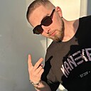 Знакомства: Ян, 22 года, Владивосток