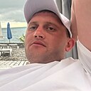 Знакомства: Иван, 28 лет, Химки