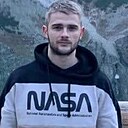 Знакомства: Maks, 27 лет, Познань