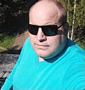 Знакомства: Юрий, 37 лет, Калуга