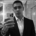 Знакомства: Максим, 23 года, Саратов