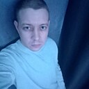 Знакомства: Максим, 31 год, Бийск