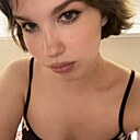 Знакомства: Полина, 20 лет, Москва