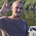 Знакомства: Денис, 25 лет, Эльбан