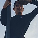 Знакомства: Макс, 18 лет, Челябинск
