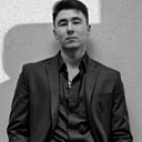Знакомства: Макс, 32 года, Астана