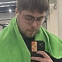 Знакомства: Евгений, 22 года, Тюмень