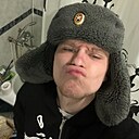 Знакомства: Максим, 18 лет, Москва