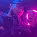 Знакомства: Умар, 23 года, Свободный