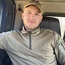 Знакомства: Илья, 27 лет, Ноябрьск