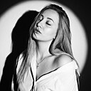 Знакомства: Анна, 27 лет, Омск