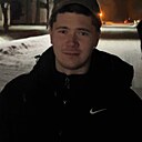 Знакомства: Максим, 24 года, Каргаполье