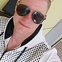 Знакомства: Виталий, 30 лет, Белогорск