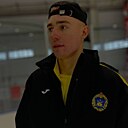 Знакомства: Максим, 23 года, Остров